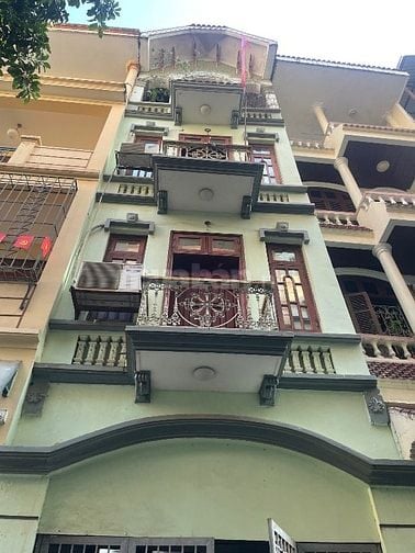 CC bán nhà 5T 75m2 Mt 6m mặt phố Đặng Thuỳ Trâm - Cầu Giấy làm VP, Cty