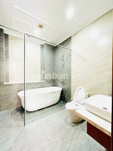 CHO THUÊ NHÀ HẺM VIP 2/12B  CAO THẮNG, PHƯỜNG 5, QUẬN 3