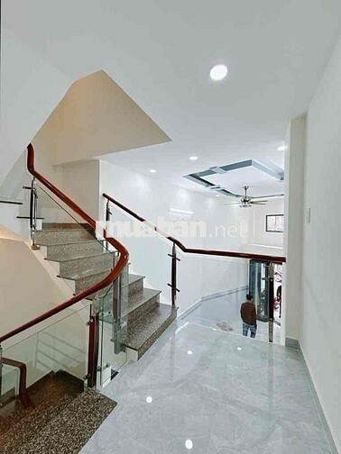 BÁN NHÀ NGAY TRUNG TÂM QUẬN 4 - 3 TẦNG - HOÀNG DIỆU - 3.5x13M GIÁ CHỈ