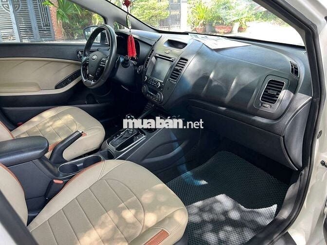 Kia Cerato 2016 1.6 AT
