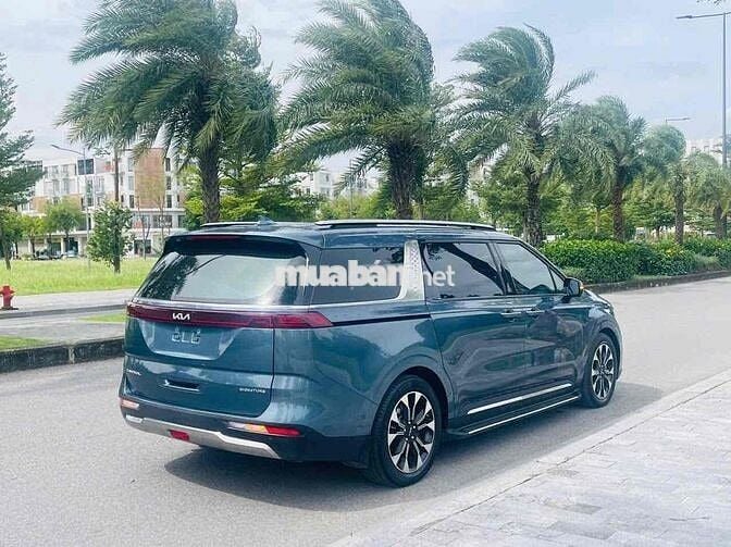 Kia Carnival 2023 Signature 2.2D - 48000 km