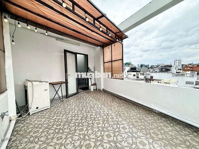 PENHOUSE 1PN 1 BẾP VIEW THOÁNG NEW KENG, FULL NỘI THẤT NGAY SÁT QUẬN 1