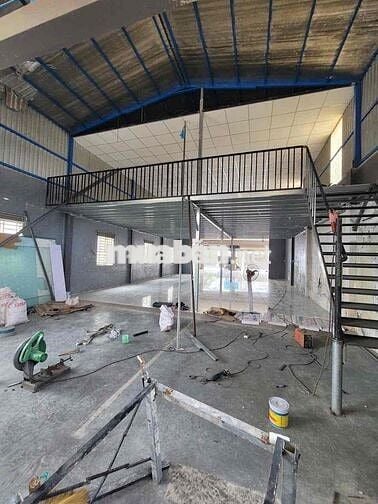 KHO MỚI RỘNG 300M2 THUẬN TIỆN KINH DOANH MẶT TIỀN ĐƯỜNG BÙI HỮU NGHĨA