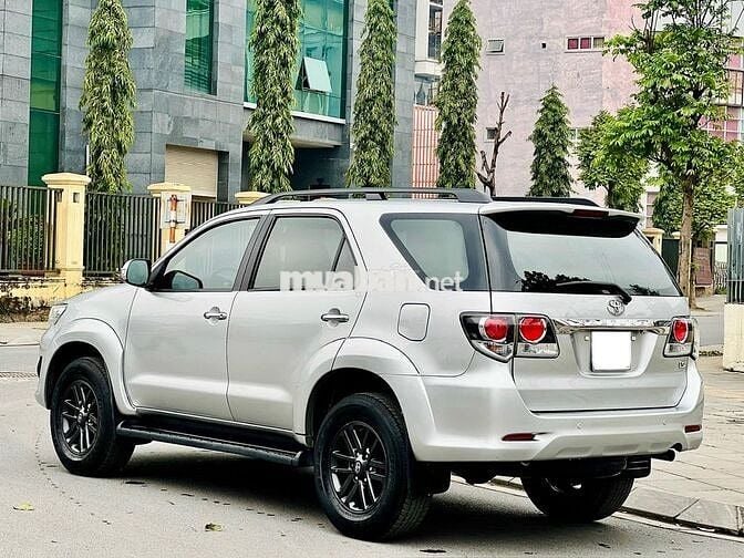 Toyota Fortuner 2016 2.7V 4X2 AT - 96,000 km.