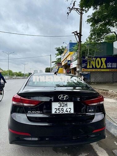 Hyundai Elantra 2018 1.6 AT - 90000 km