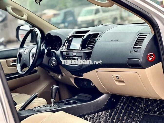 Toyota Fortuner 2016 2.7V 4X2 AT - 96,000 km.