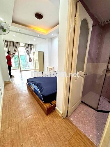 🔥🔥Cho Thuê Phòng Cửa Sổ Ban Công - 40m2_Ngay Cầu Bông - Bùi Hữu Nghĩa