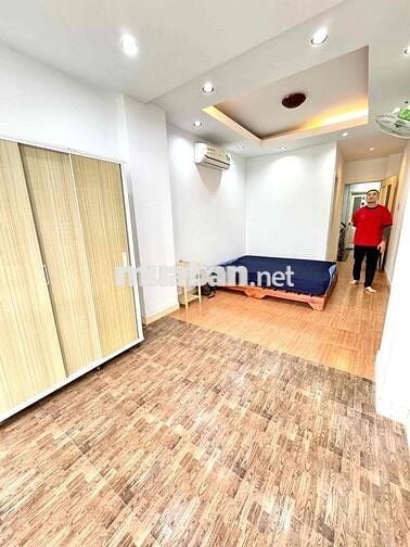 🔥🔥Cho Thuê Phòng Cửa Sổ Ban Công - 40m2_Ngay Cầu Bông - Bùi Hữu Nghĩa