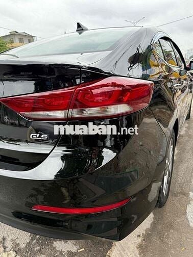 Hyundai Elantra 2018 1.6 AT - 90000 km