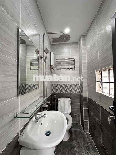 bán nhà Q7- Tân Thuận Tây-24m2- 3 tỷ050 triệu-2 Pn-2wc-full nội thất