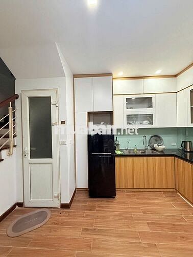 Nhà nguyên căn ngõ 175 ô tô tránh nhau nhà mới sửa đẹp