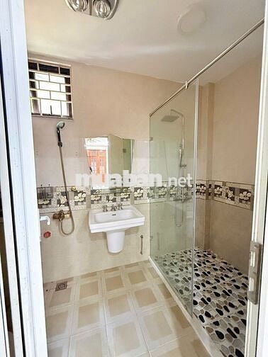 Nhà nguyên căn ngõ 175 ô tô tránh nhau nhà mới sửa đẹp