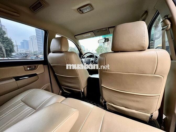 Toyota Fortuner 2016 2.7V 4X2 AT - 96,000 km.