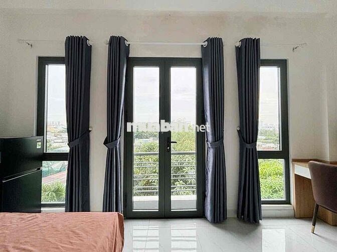 Studio ban công thoáng mát gần kcx