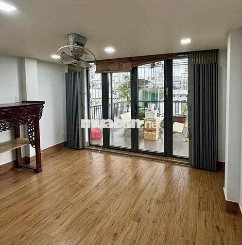 Nhà Đẹp Khu Vip Cư Xá Lữ Gia , DT: 4x15m, 5PN 5WC