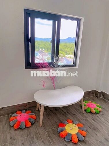 Cho thuê nhà nguyên căn đường ô tô Nam Hồ phường 11 đà lạt giá 12tr