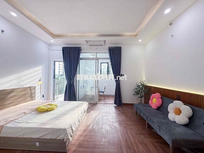 Cho Thuê Căn Hộ Ban Công Tách Bếp Full Nội Thất_Phạm Ngũ Lão Quận 1