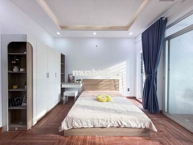 Cho Thuê Căn Hộ Ban Công Tách Bếp Full Nội Thất_Phạm Ngũ Lão Quận 1