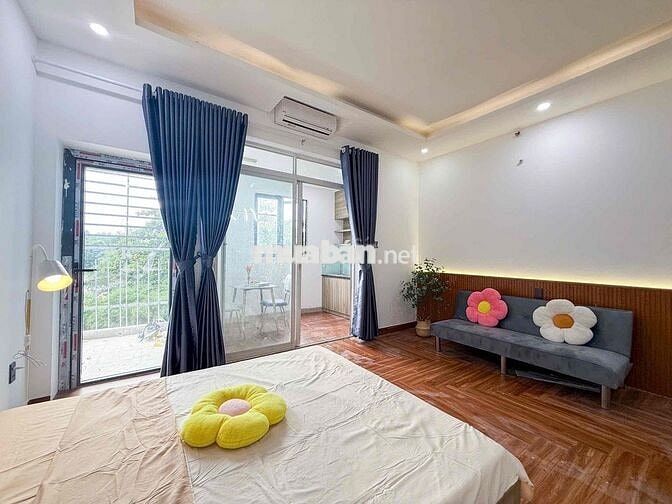 Cho Thuê Căn Hộ Ban Công Tách Bếp Full Nội Thất_Phạm Ngũ Lão Quận 1