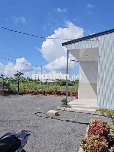 Bán gần 900m2 đất vườn sẵn 100m2 thổ cư,nhà cấp 4 ,tiếp giáp suối bên