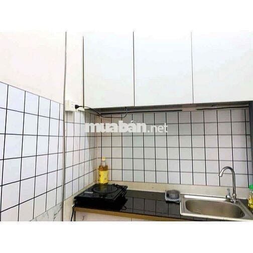 Phòng trọ nằm ngoài mặt tiền lớn đường Trường sa