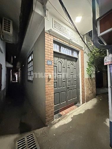 Bán gấp nhà phố Ngọc Lâm, Long Biên, DT 32m2 x 4 tầng, 3 mặt thoáng