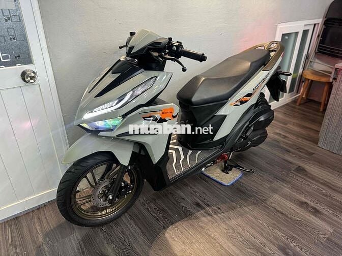 Honda Vario 125 date 2023 Xám Xi măng Bs Sài Gòn