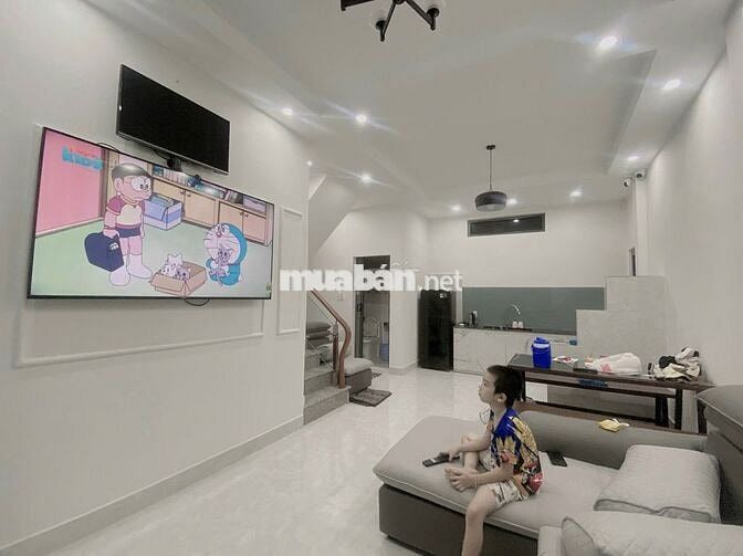 Cho thuê nhà nguyên căn đường ô tô Nam Hồ phường 11 đà lạt giá 12tr