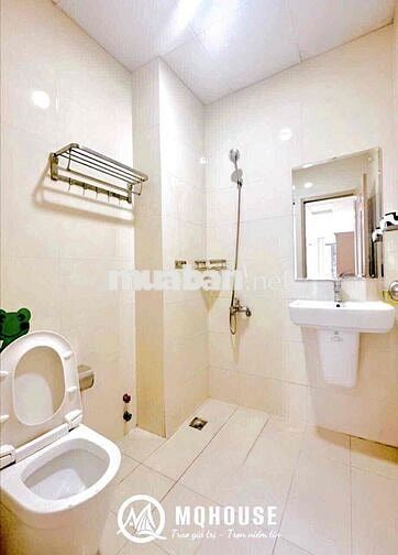 Cho Thuê Căn Hộ Ban Công Có Máy Giặt Riêng Đường Bờ Kè Hoàng Sa Quận 1