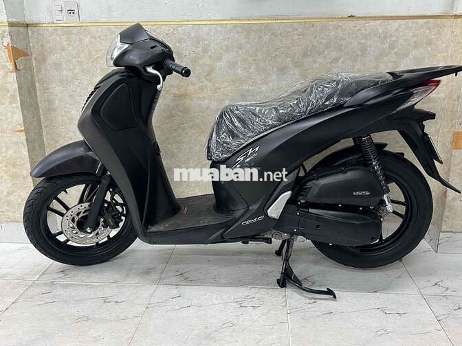 SH 150 khoa ga đời 2016 đen mù 43E1-597.63