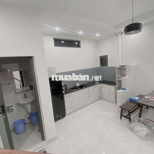 Cho thuê nhà nguyên căn đường ô tô Nam Hồ phường 11 đà lạt giá 12tr
