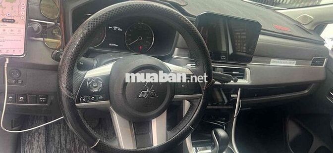 Mitsubishi Xpander 2024 Premium 1.5 AT - 54000 km