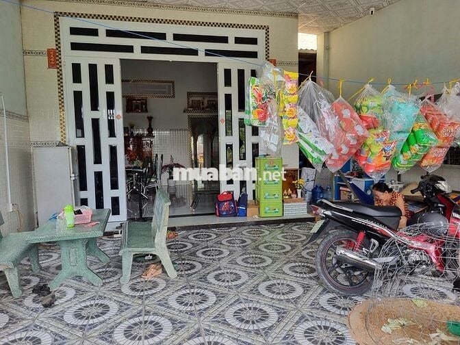 Đất có nhà, Đường nhựa ngay KCN Phước Đông. 2,2 tỷ