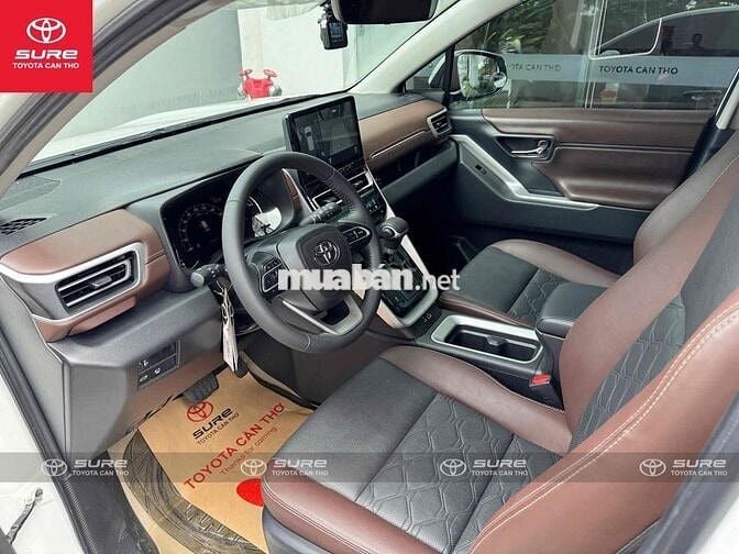 Toyota Innova Cross 2024 - 34.000 km