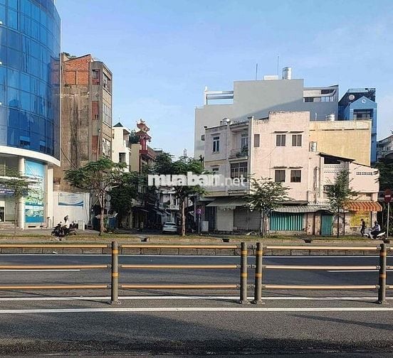 Nhà bán 2 mặt q5 võ văn kiệt và gò công sau mặt hẻm