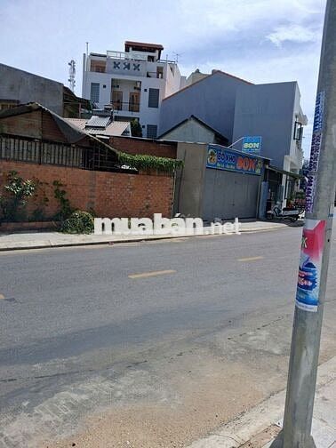 Nhà hai mặt tiền đường Thống Nhất Phan Rang 43m