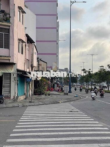 Nhà bán 2 mặt q5 võ văn kiệt và gò công sau mặt hẻm