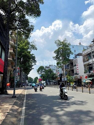 BÁN NHÀ MẶT TIỀN : 294 TRẦN PHÚ - P. 8 - Q. 5 - TPHCM