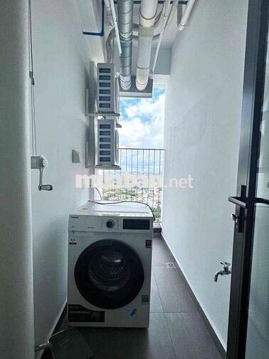 CHO THUÊ CHUNG CƯ THE EMMERALD GOLW VIEW 2PN 2WC CĂN GÓC FULL NỘI THẤT