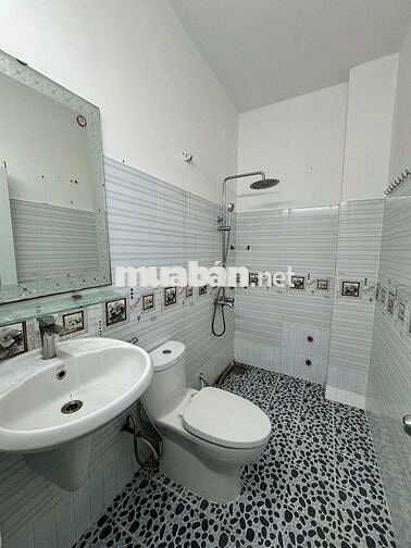 STUDIO BAN CÔNG CỰC THOÁNG, ĐẦY ĐỦ NỘI THẤT