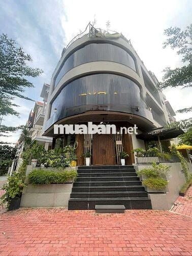 CHO THUÊ NHÀ GÓC 2 MẶT TIỀN ĐƯỜNG KHU HIMLAM QUẬN 7