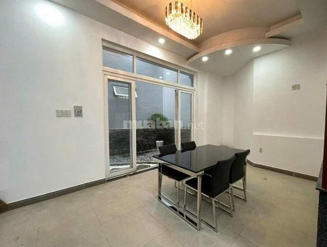 NHÀ NGỘP ( BANK ) 5 TỶ 750 ĐƯỜNG CÁCH MẠNG THÁNG 8 QUẬN 10 - DT 79.5M2