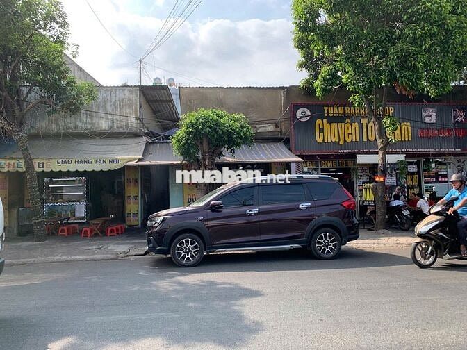 BÁN ĐẤT MẶT TIỀN 11m x 34m ĐANG KINH DOANH TỐT