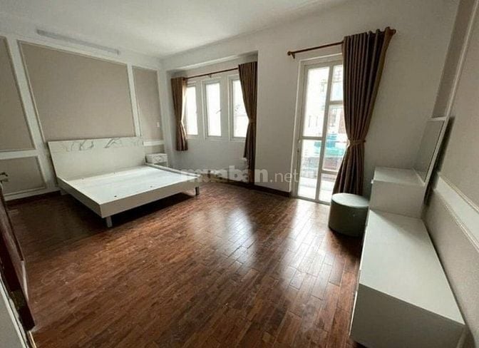 NHÀ NGỘP ( BANK ) 5 TỶ 750 ĐƯỜNG CÁCH MẠNG THÁNG 8 QUẬN 10 - DT 79.5M2