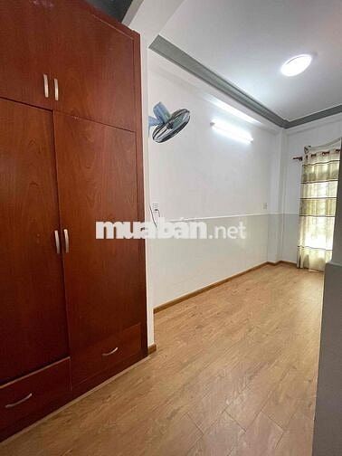 Nhà Mới Đẹp Có Nội Thất đg PHI P12: 5x10m, 2 lầu sân thượng