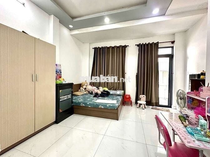 Bán nhà Phú Thọ Hoà, 4.5x12, hẻm xe hơi, nhà 3 tầng mới, hơn 5 tỷ TL