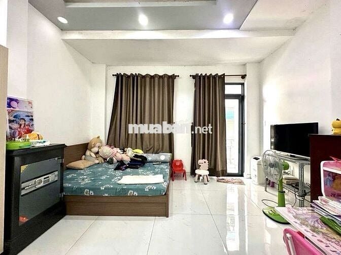 Bán nhà Phú Thọ Hoà, 4.5x12, hẻm xe hơi, nhà 3 tầng mới, hơn 5 tỷ TL