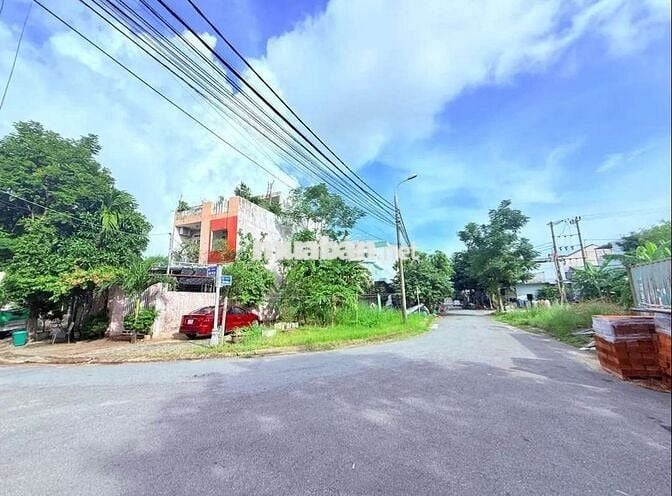 Lô góc 2 mặt tiền Ngô Thì Trí view công viên