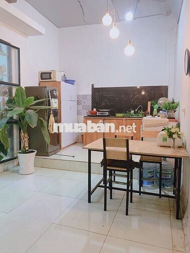 368hbc - nhà hẻm bagac , sân rộng , giá tốt