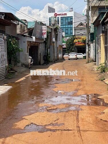 Chính chủ Bán lô đất hẻm lớn Nguyễn Văn Cừ,thổ cư 100m2